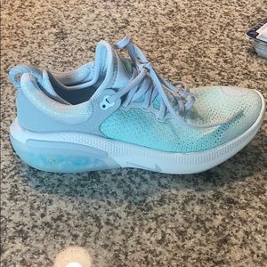 NIKE JOYRIDE SNEAKERS NEW